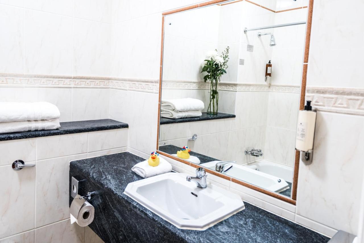 Clonakilty Park Hotel Екстер'єр фото